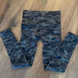 Spanx camaflouge print size medium